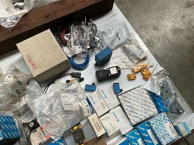 Partij industriële sensoren - afbeelding 5 van  5