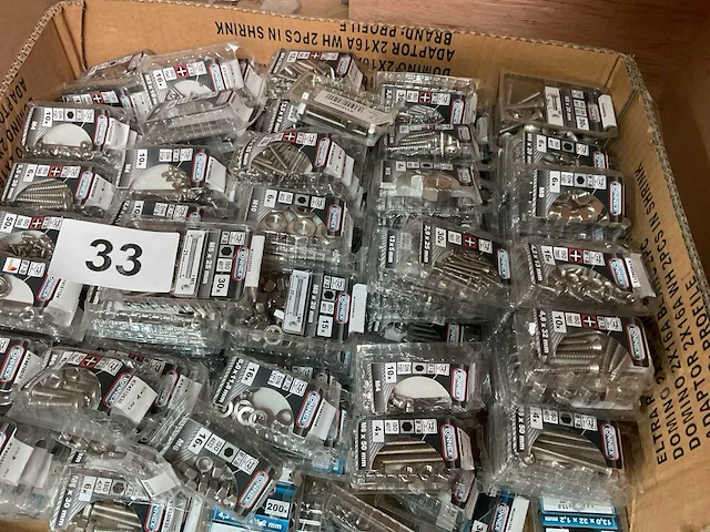 Partij inox bevestigingen - afbeelding 2 van  7