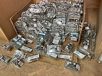 Partij inox bevestigingen - afbeelding 6 van  7
