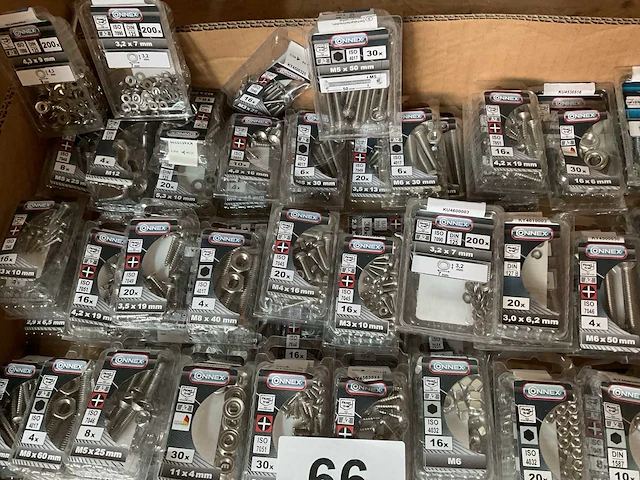 Partij inox bevestigingen - afbeelding 3 van  8