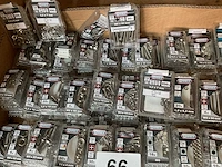 Partij inox bevestigingen - afbeelding 3 van  8