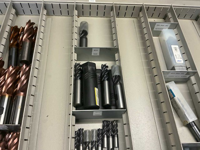Partij inox ruwfrezen - afbeelding 5 van  5