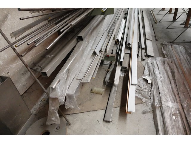 Partij inox & staal - afbeelding 23 van  23