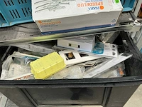Partij installatie -en aannemersmateriaal - afbeelding 18 van  40