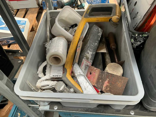 Partij installatie -en aannemersmateriaal - afbeelding 14 van  40