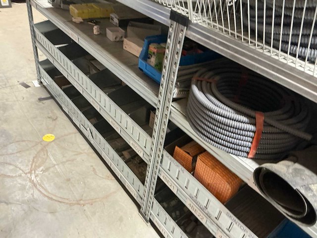 Partij installatie -en demomateriaal - afbeelding 6 van  14