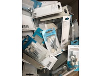 Partij installatie materiaal ter waarde van 30.000 eur. 7 pallets. - afbeelding 29 van  57