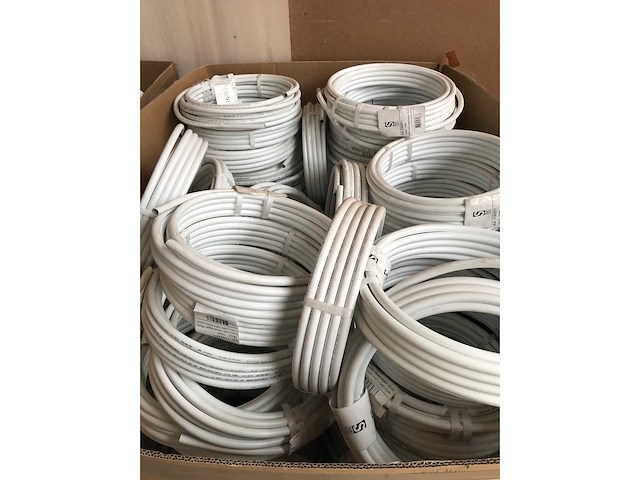 Partij installatie materiaal ter waarde van 30.000 eur. 7 pallets. - afbeelding 41 van  57