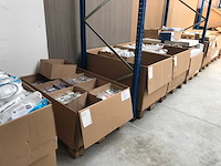 Partij installatie materiaal ter waarde van 30.000 eur. 7 pallets. - afbeelding 46 van  57