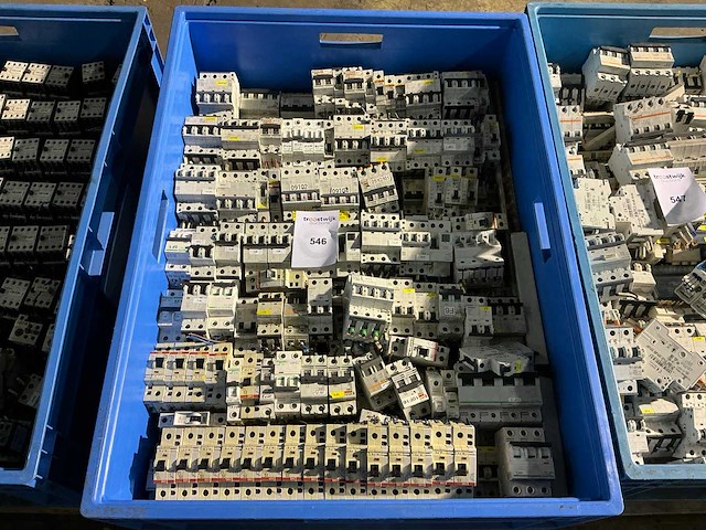 Partij installatieautomaten - afbeelding 2 van  7