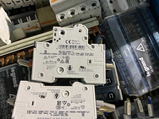 Partij installatieautomaten - afbeelding 5 van  9