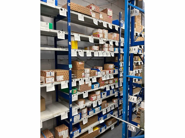 Partij installatiemateriaal ariston, bulex, riello - afbeelding 33 van  38