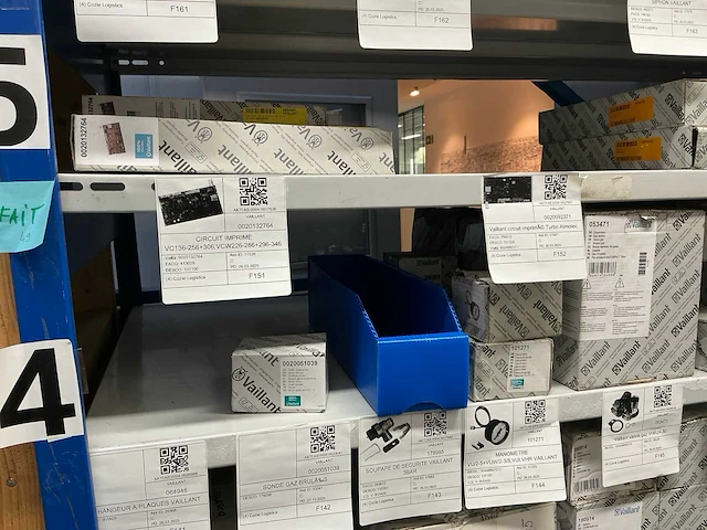 Partij installatiemateriaal bosch, vaillant, junkers, buderus - afbeelding 2 van  52