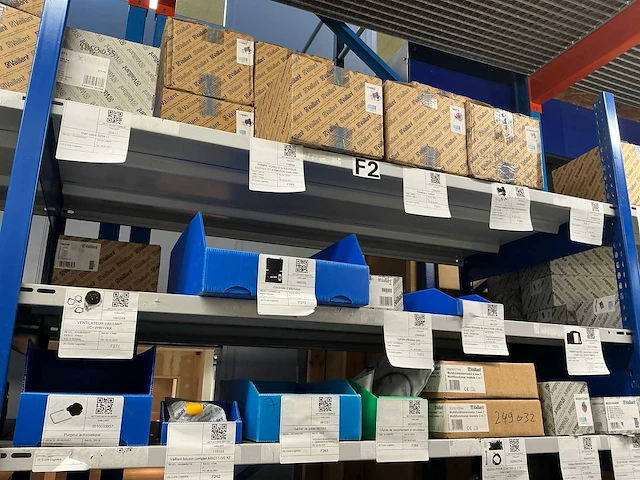 Partij installatiemateriaal bosch, vaillant, junkers, buderus - afbeelding 8 van  52
