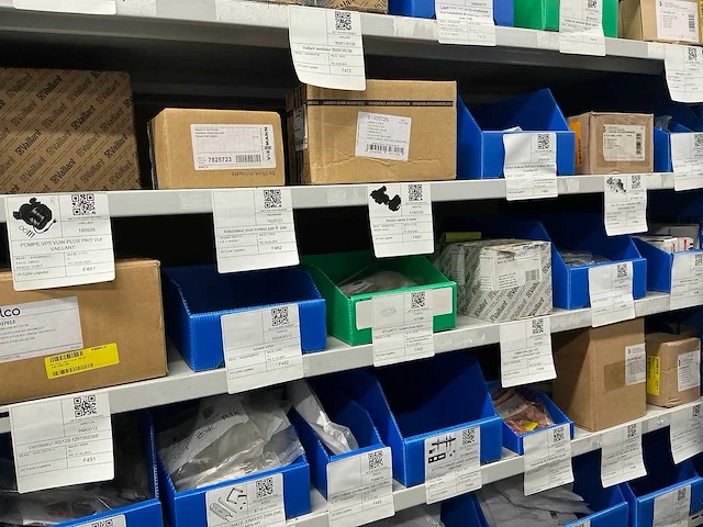 Partij installatiemateriaal bosch, vaillant, junkers, buderus - afbeelding 26 van  52