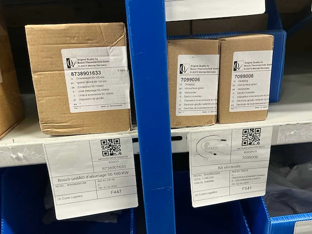 Partij installatiemateriaal bosch, vaillant, junkers, buderus - afbeelding 31 van  52