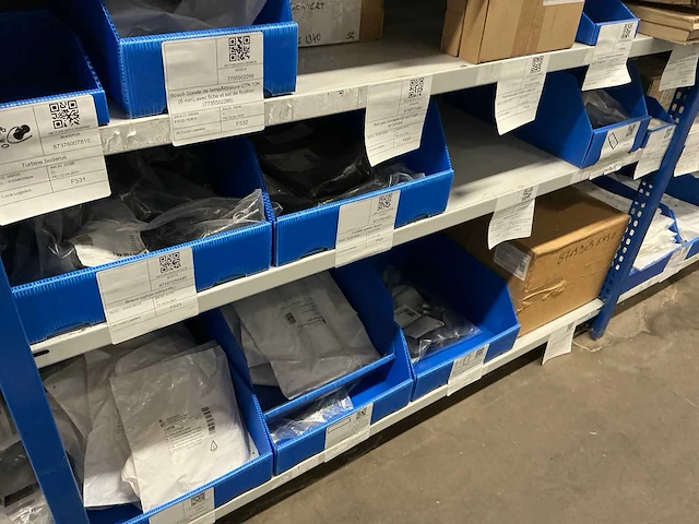 Partij installatiemateriaal bosch, vaillant, junkers, buderus - afbeelding 32 van  52