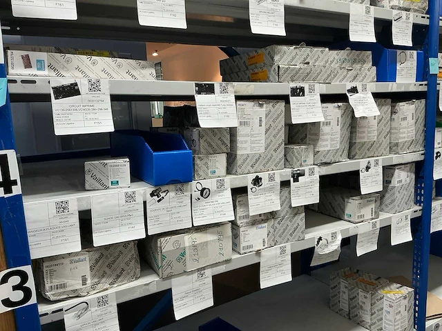 Partij installatiemateriaal bosch, vaillant, junkers, buderus - afbeelding 23 van  52