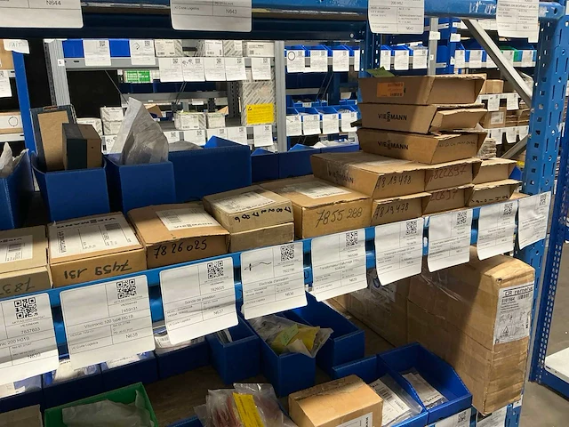 Partij installatiemateriaal bosch, vaillant, junkers, buderus - afbeelding 5 van  35