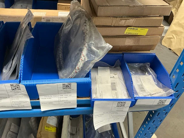 Partij installatiemateriaal bosch, vaillant, junkers, buderus - afbeelding 25 van  35