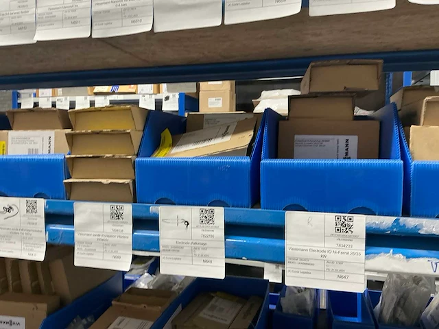 Partij installatiemateriaal bosch, vaillant, junkers, buderus - afbeelding 34 van  35