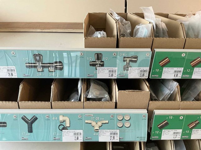 Partij installatiemateriaal koper, messing en chrome - afbeelding 23 van  24