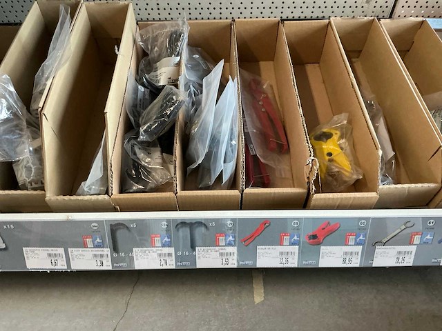 Partij installatiemateriaal sanitair/chauffage - afbeelding 13 van  30