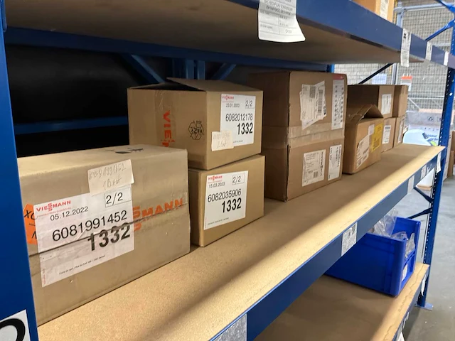 Partij installatiemateriaal viessmann, burgerhout. - afbeelding 2 van  18