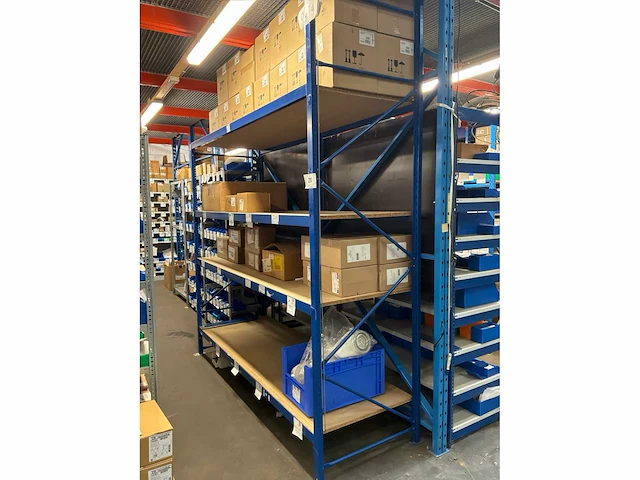 Partij installatiemateriaal viessmann, burgerhout. - afbeelding 12 van  18