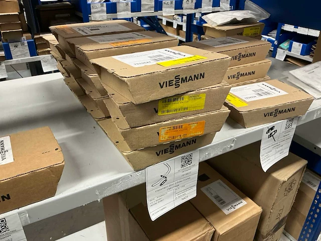 Partij installatiemateriaal viessmann, grundfos - afbeelding 8 van  33