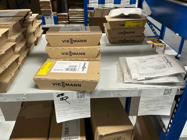 Partij installatiemateriaal viessmann, grundfos - afbeelding 9 van  33