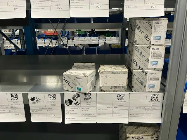 Partij installatiemateriaal viessmann, remeha, vaillant - afbeelding 11 van  49