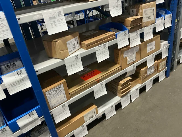 Partij installatiemateriaal viessmann, remeha, vaillant - afbeelding 48 van  49