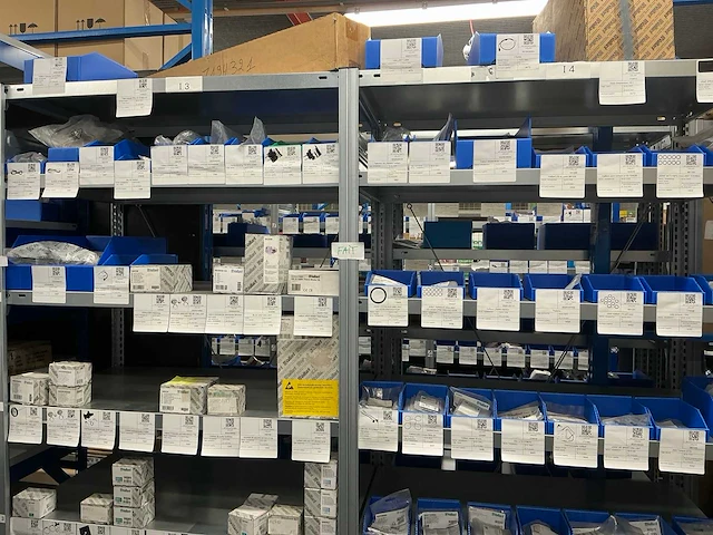 Partij installatiemateriaal viessmann, remeha, vaillant - afbeelding 49 van  49