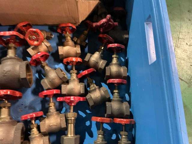 Partij installatiemateriaal - afbeelding 4 van  6