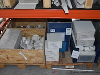 Partij installatiemateriaal - afbeelding 2 van  4