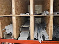 Partij installatiemateriaal - afbeelding 3 van  4