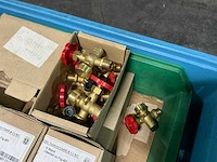Partij installatiemateriaal - afbeelding 6 van  9
