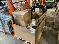 Partij installatiematerialen - afbeelding 2 van  7