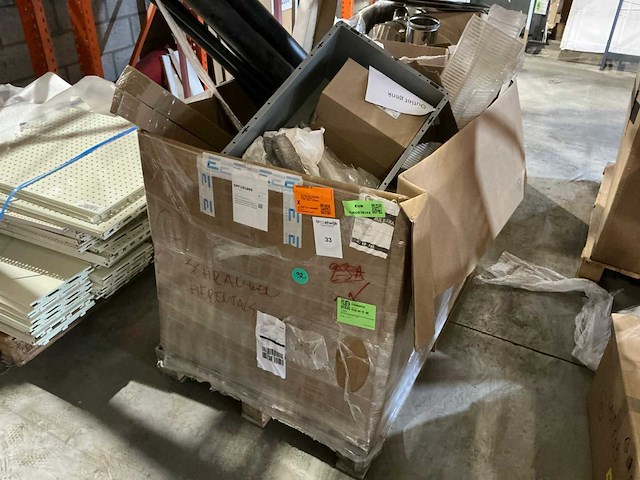 Partij installatiematerialen - afbeelding 1 van  11