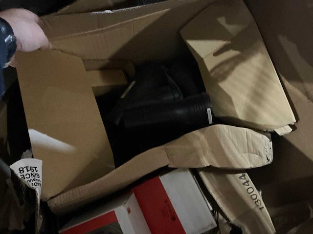 Partij installatiematerialen - afbeelding 11 van  11