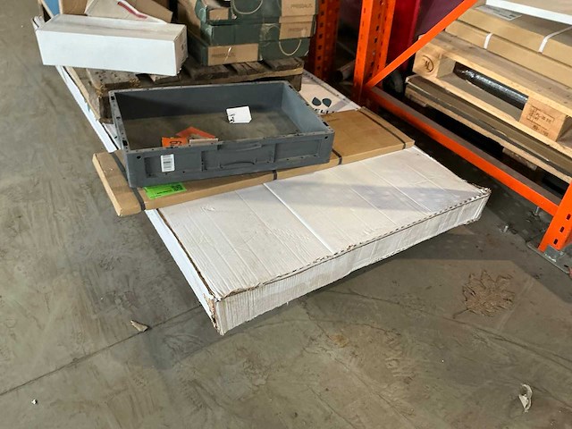 Partij installatiematerialen - afbeelding 2 van  11