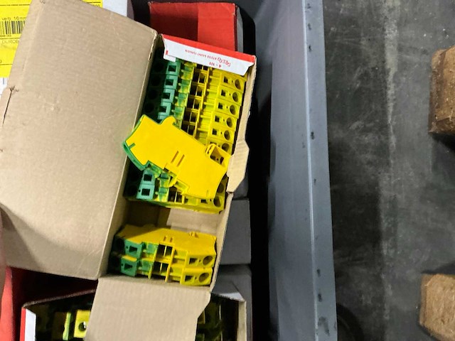 Partij installatiematerialen - afbeelding 10 van  11