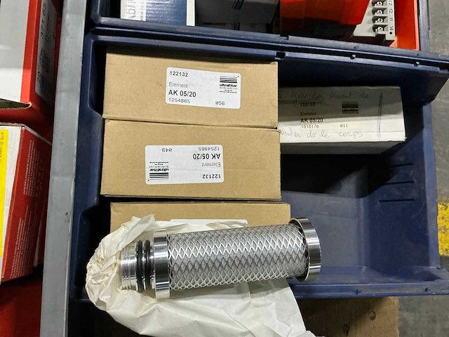 Partij installatiematerialen - afbeelding 11 van  11