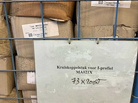 Partij isolatiepluggen en diverse bevestigingsmaterialen - afbeelding 8 van  11