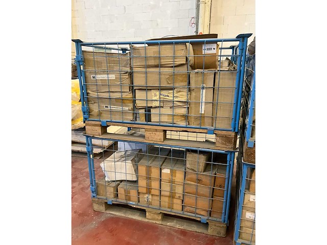 Partij isolatiepluggen en diverse bevestigingsmaterialen - afbeelding 10 van  11