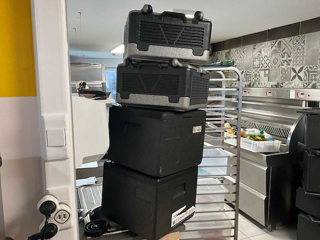 Partij isomo koelboxen - afbeelding 1 van  4