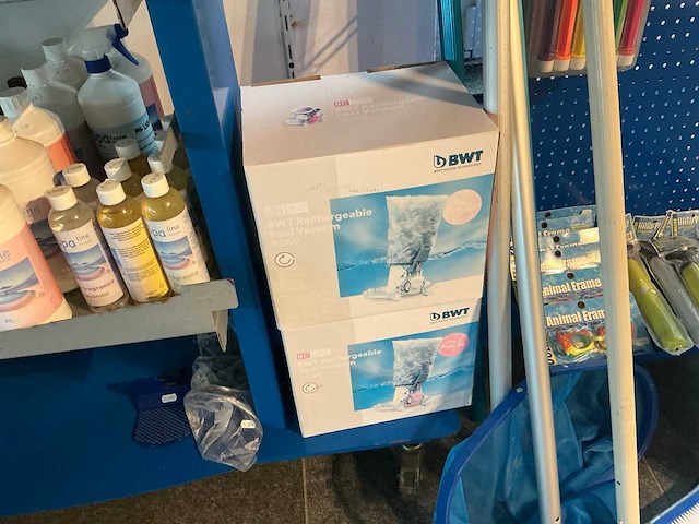 Partij jacuzzi/ zwembad accessoires en produkten - afbeelding 12 van  13