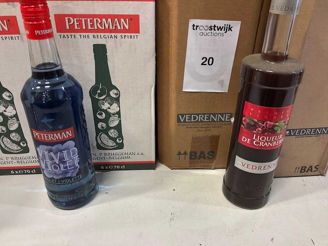 Partij jenever, porto en likeur - afbeelding 3 van  3