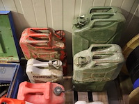 Partij jerrycan en bidon - afbeelding 2 van  7